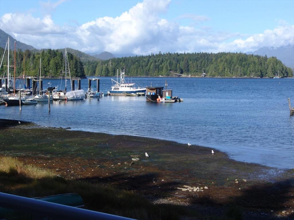 Appartamento Waterfront View Of The Inlet, Short Walk To Town Tofino Esterno foto